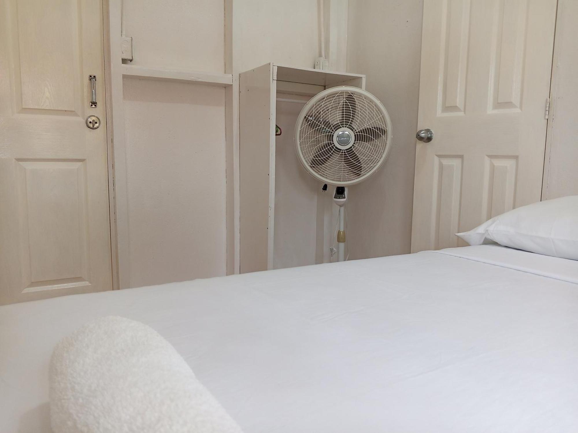 Christina'S Guest House Official Pulau Little Corn Bagian luar foto