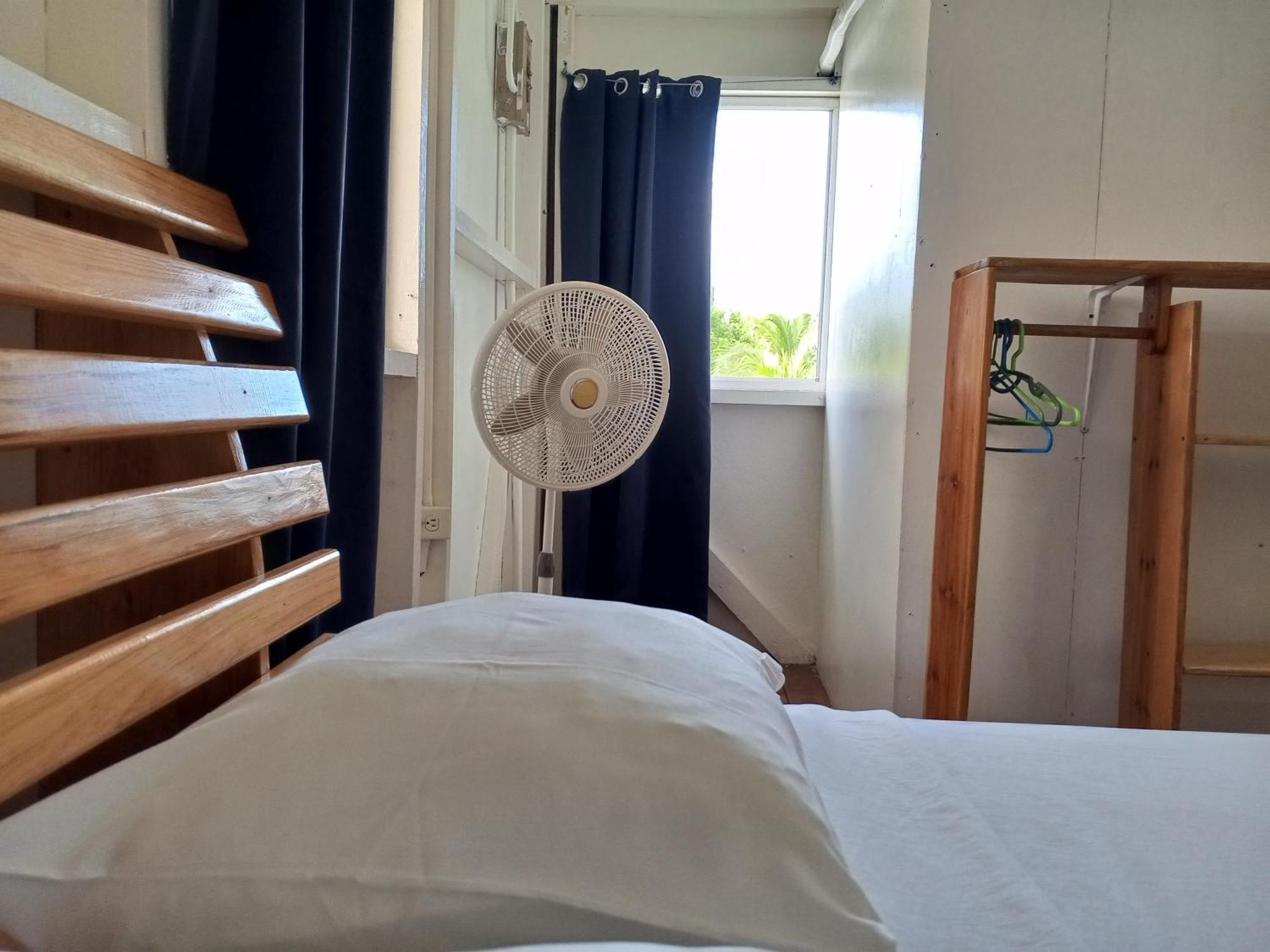 Christina'S Guest House Official Pulau Little Corn Bagian luar foto